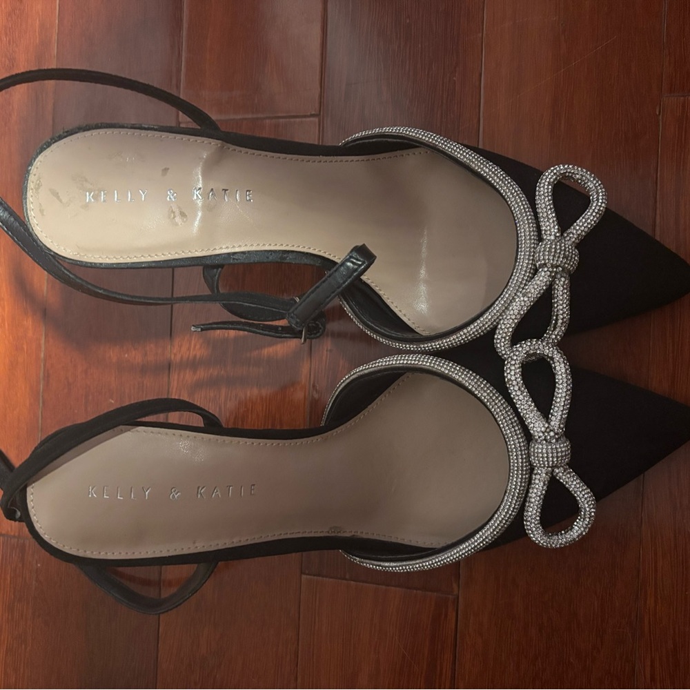 Kelly & Katie Black Heels with Silver Bow
